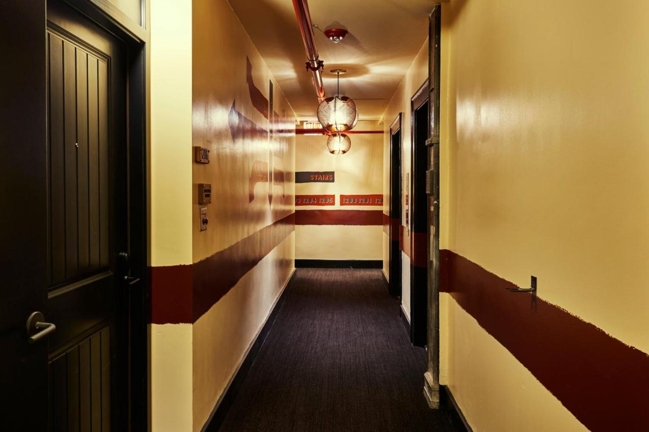 ฟรีแฮนด์ ชิคาโก Hotel ภายนอก รูปภาพ